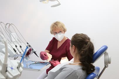 Zahnarztpraxis J.Kostrzewa-Lux