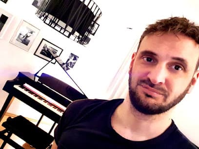 Musical Arts School: Klavierunterricht für Pop, Filmmusik, Jazz & Lounge-/Barpiano - Improvisation